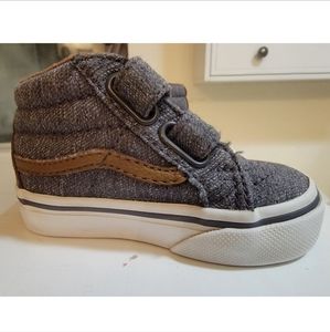 Vans toddler mid skate shoe
